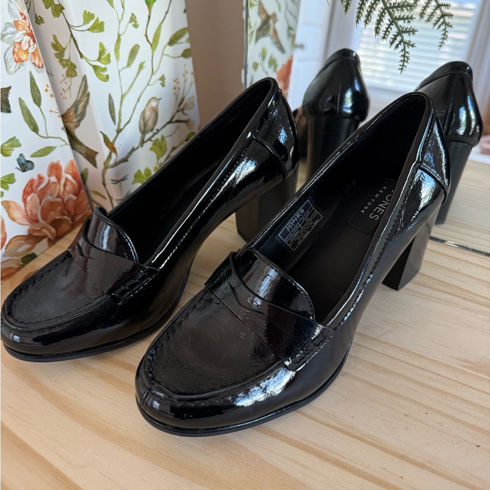 Jones New York Black Cypress Patent Leather Penny Loafer Heels Women’s 7M